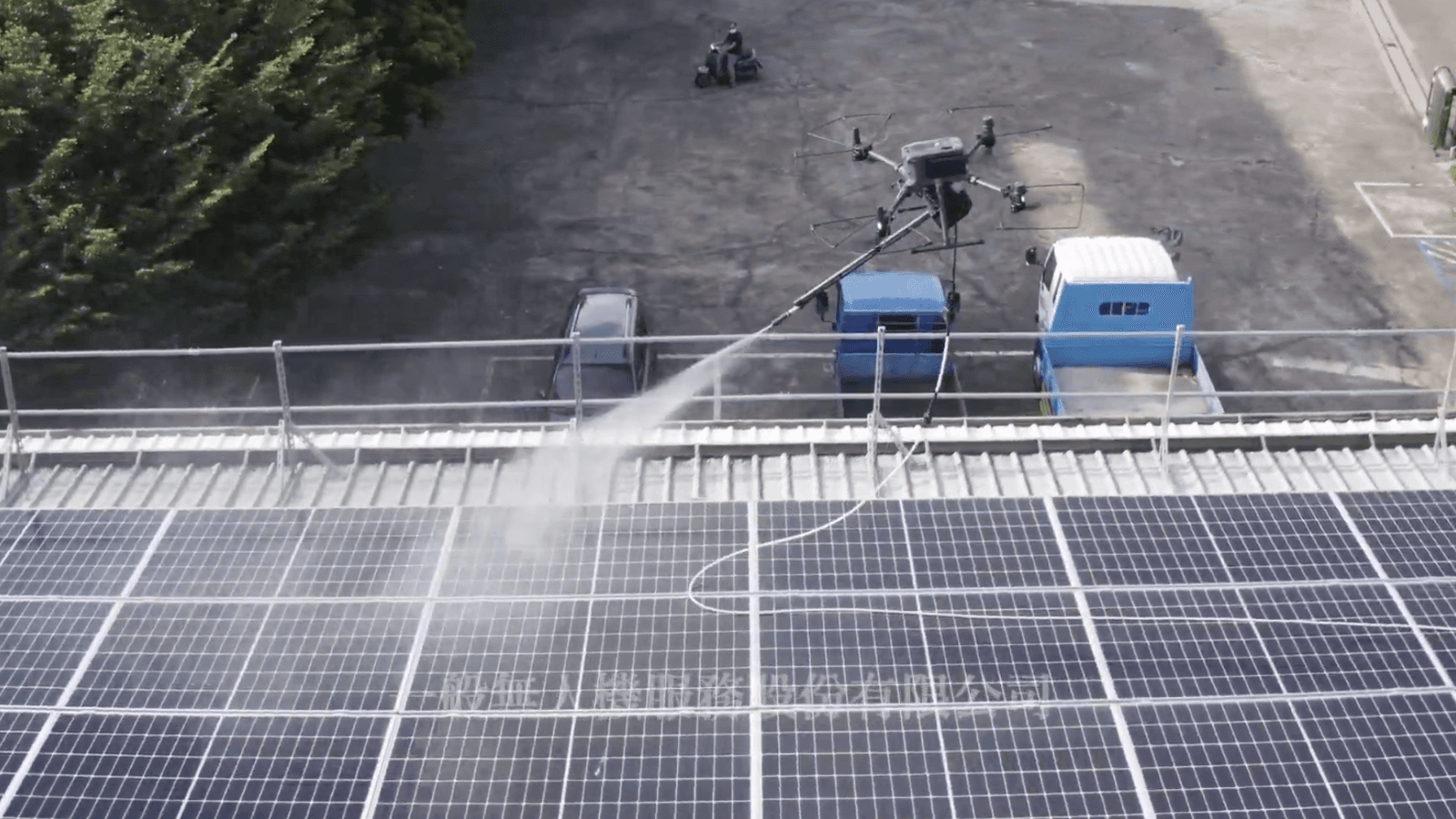 台中太陽能電廠無人機清潔維護案例 - 專業太陽能板清洗服務